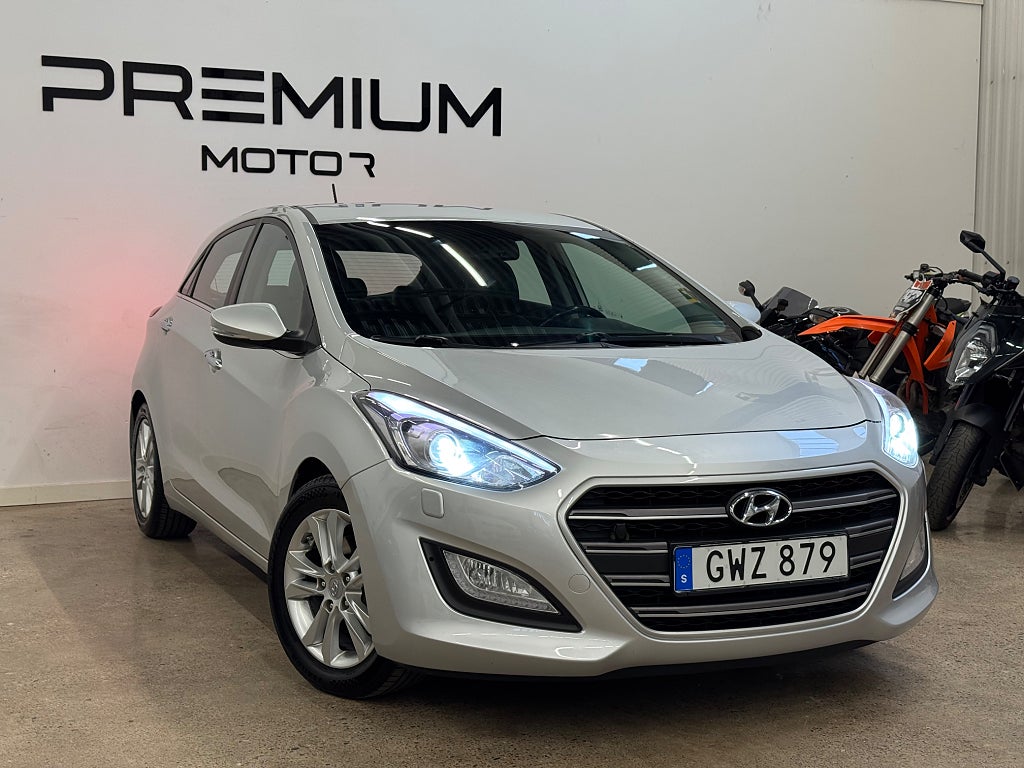 Hyundai i30 1.6 CRDi DCT Premium B-Kamera, Navi ECO Euro 6 136hk