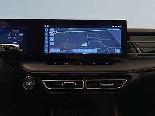 MG HS PHEV Luxury 360° GPS Pvärm Elbaklucka Skinn SoV MOMS – bild 11