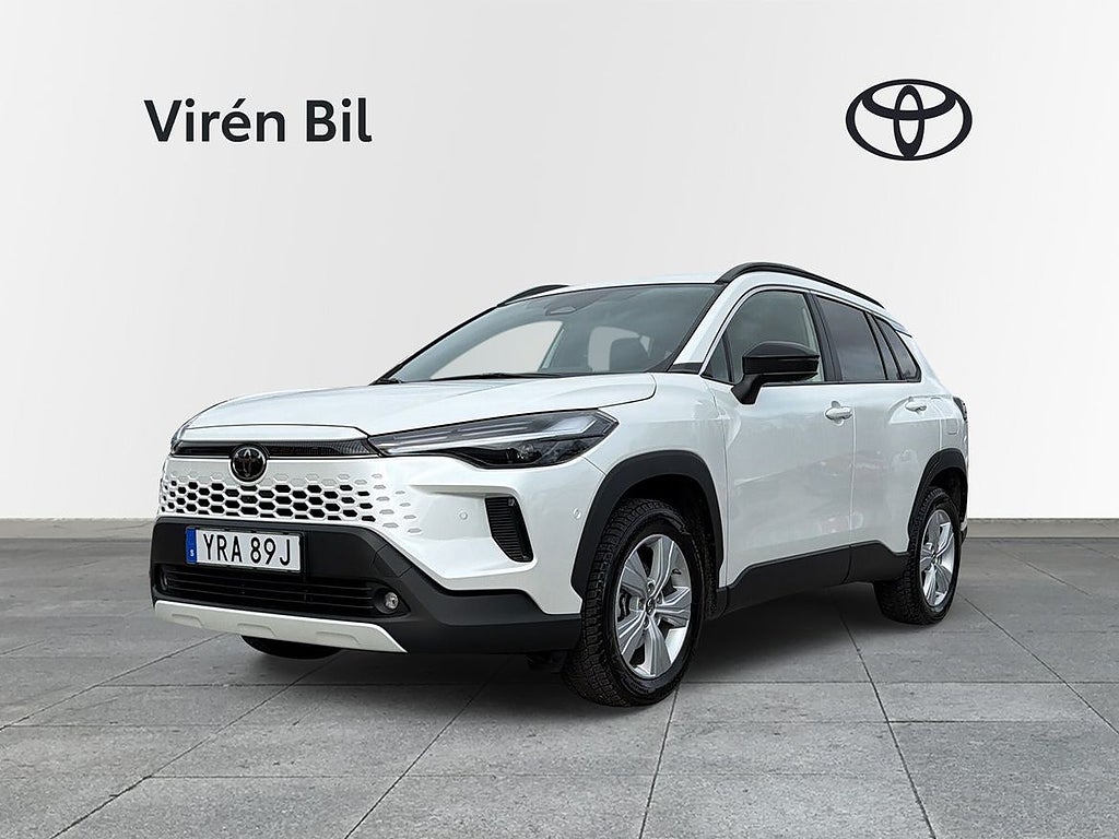 Toyota Corolla Cross Hybrid AWD-i 2.0 Executive V-hjul