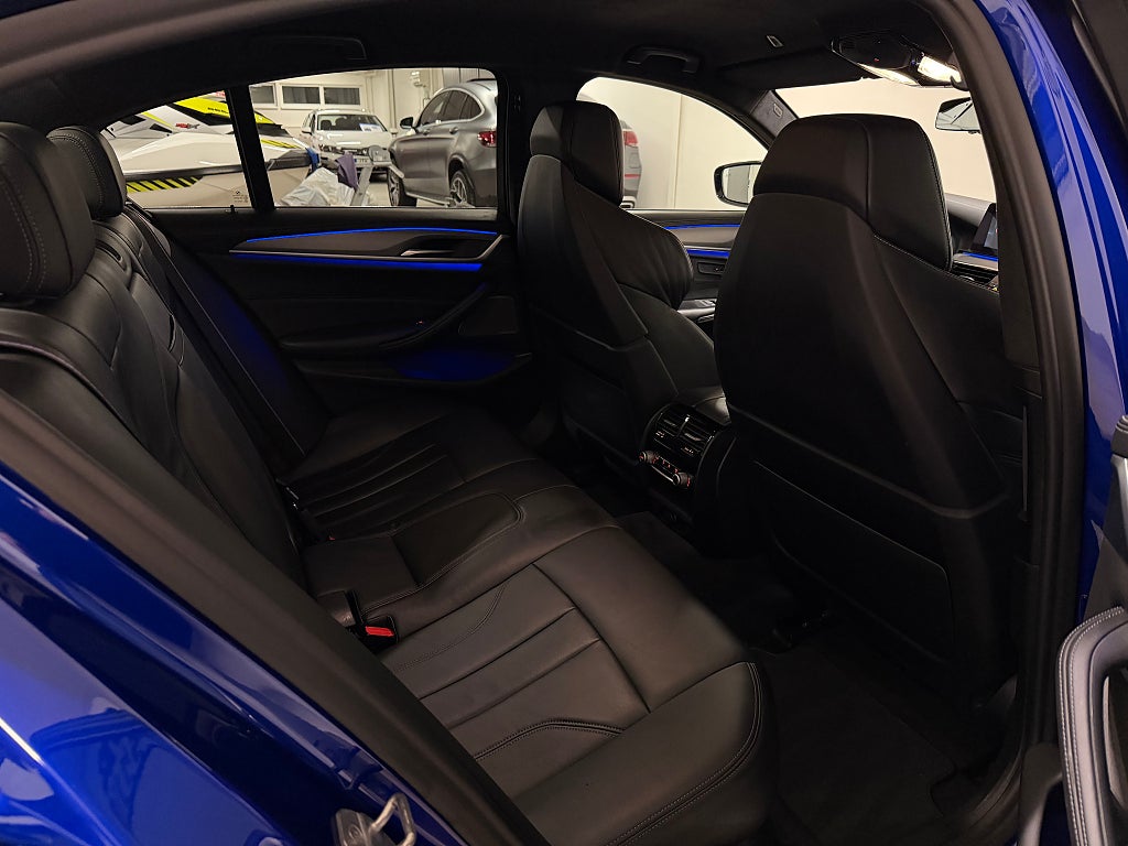 BMW M5 2019 - miniatyr 14