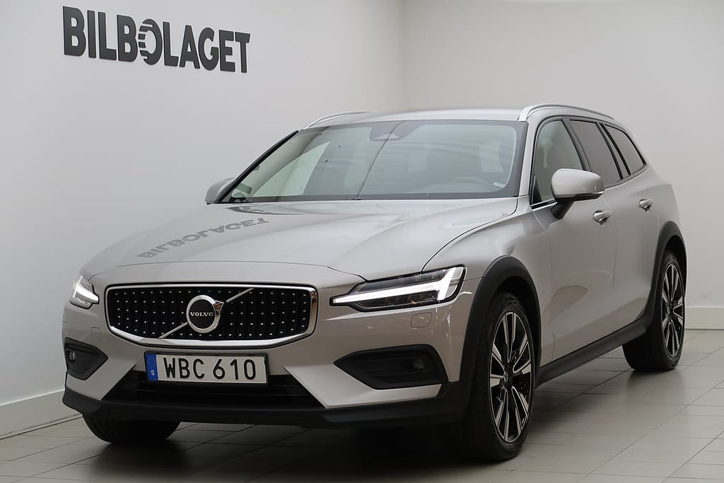 Volvo V60 Cross Country B4 AWD Plus Läder/Nav/Kamera/Drag