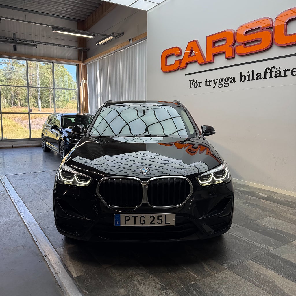 BMW X1 xDrive20d 190HK Steptronic Sport line  Head Up 0,54l
