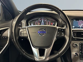 Volvo V60 Cross Country D4 AWD Aut Momentum Business Drag Värmare Psens S&V – bild 15