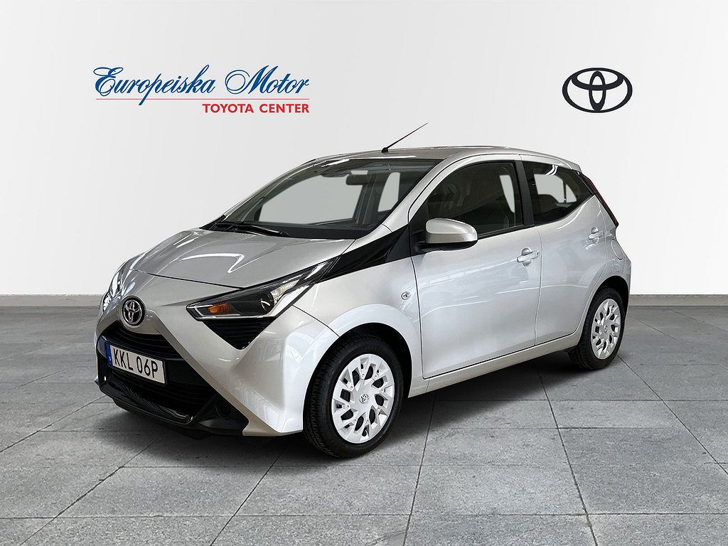 Toyota Aygo 1,0 / X-PLAY / V-HJUL / AU-GARANTI / MOMS