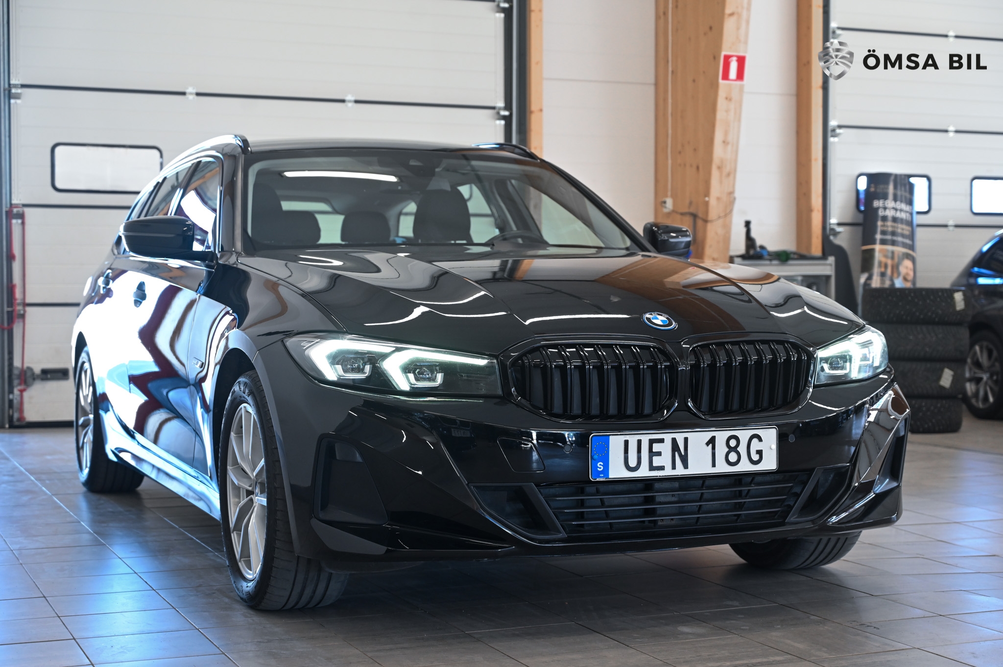 BMW 330 2023, kuva 3/10