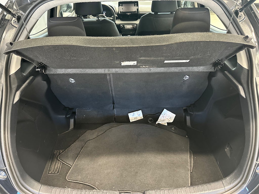 Toyota Yaris Hybrid CVT 4,99% Active/B-Kamera/Rattvärme