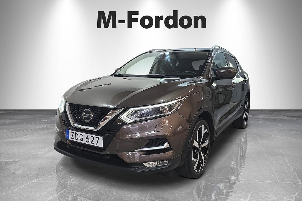 Nissan Qashqai 1.2 DIG-T 115 / Tekna / Pano / Navi