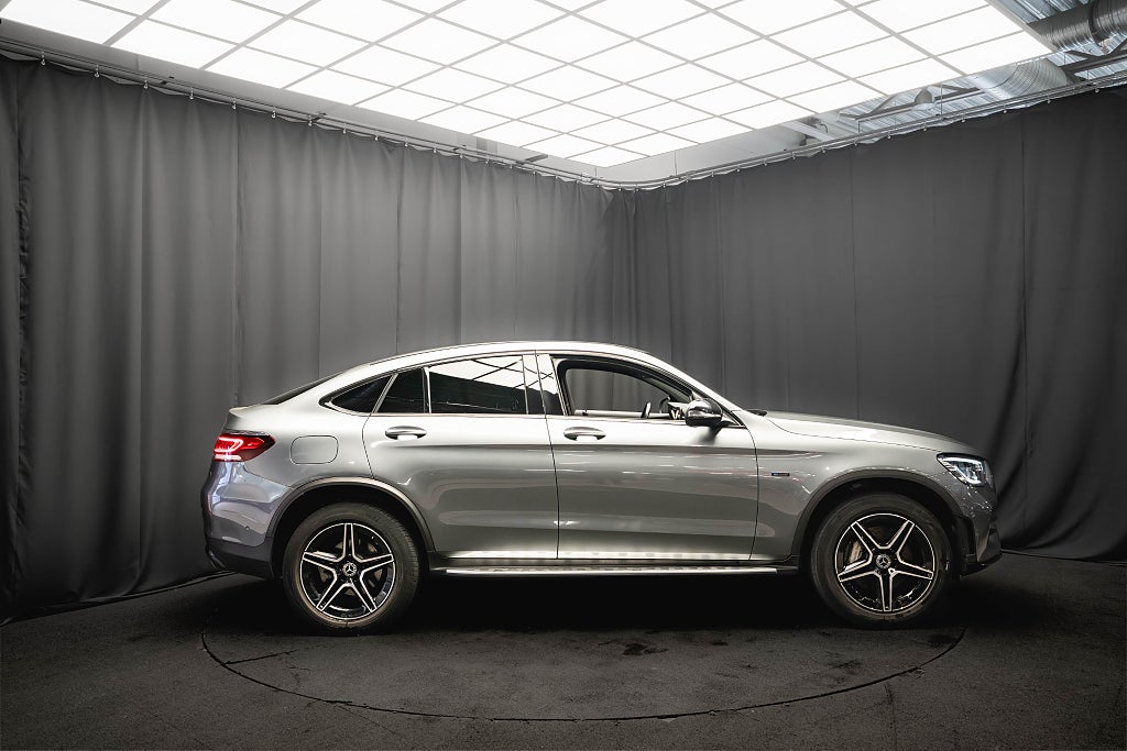 Mercedes-Benz GLC 300 de Coupé 4M AMG NIGHT DRAG KAMERA COCKPIT 1-ÄGARE