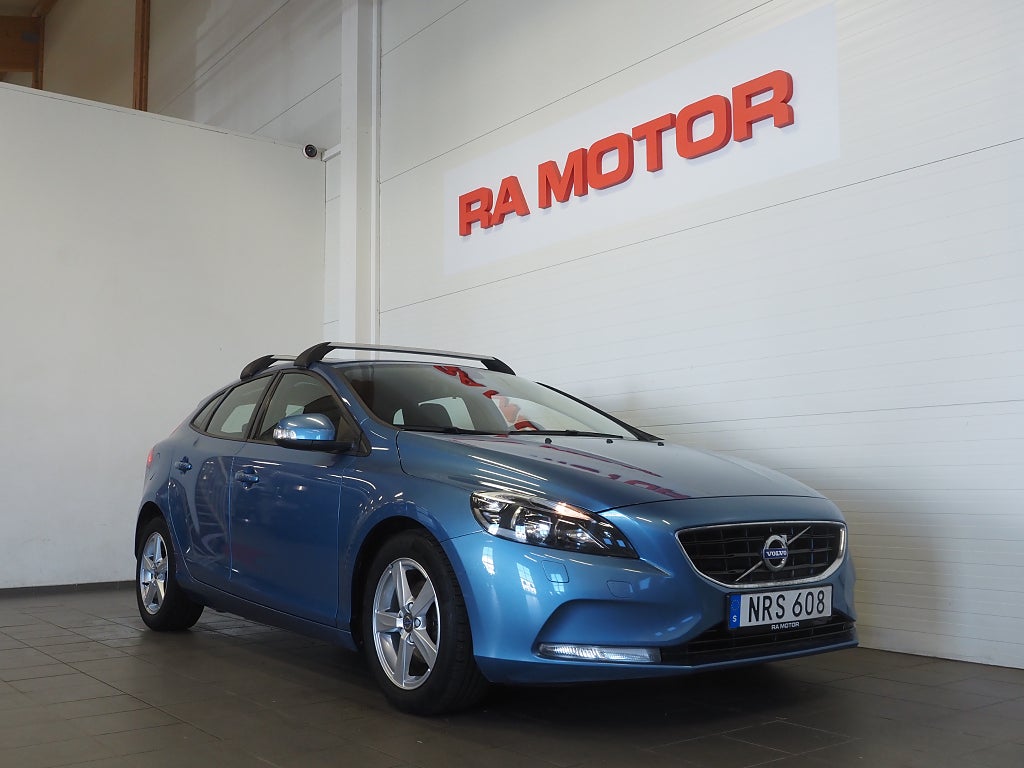 Volvo V40 D2 115hk Your Kinetic | D-värm | 2015