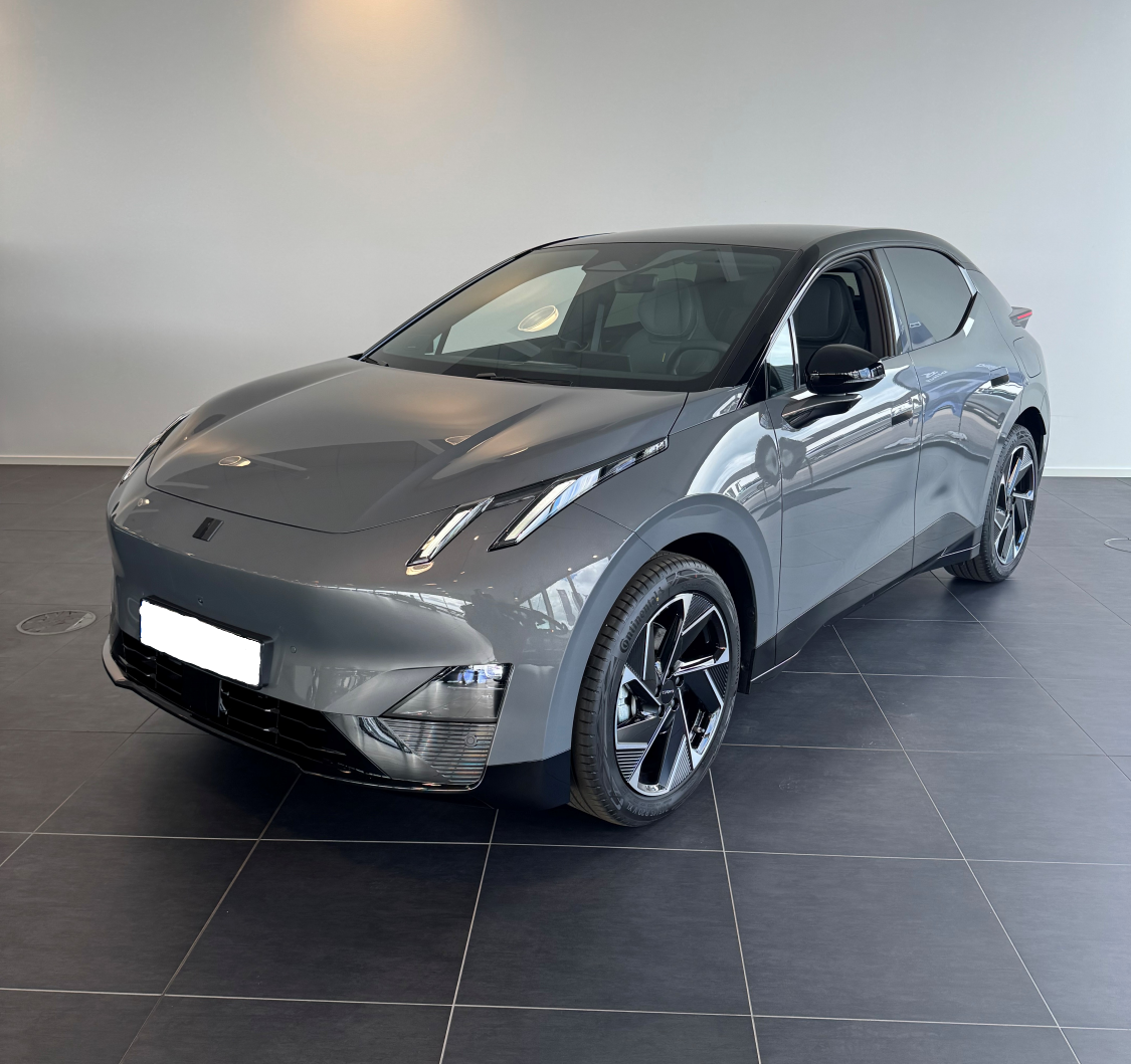 Lynk & Co 02