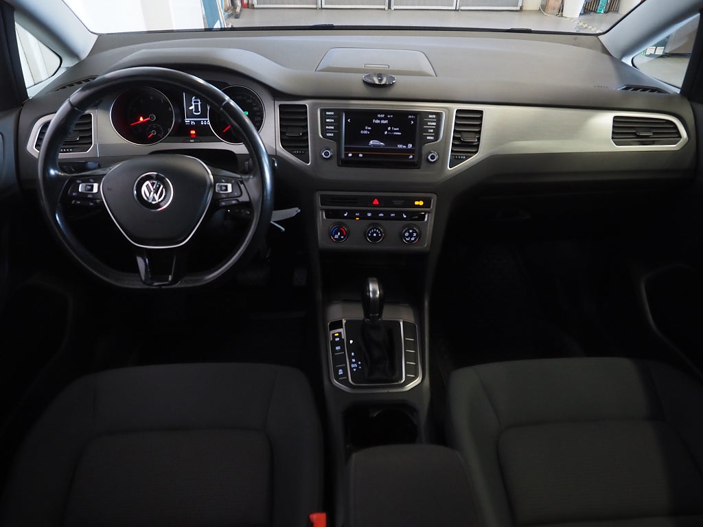 Volkswagen Golf Sportsvan 1.2 TSI BMT Base 110hk | Backkamera | Drag | 2016