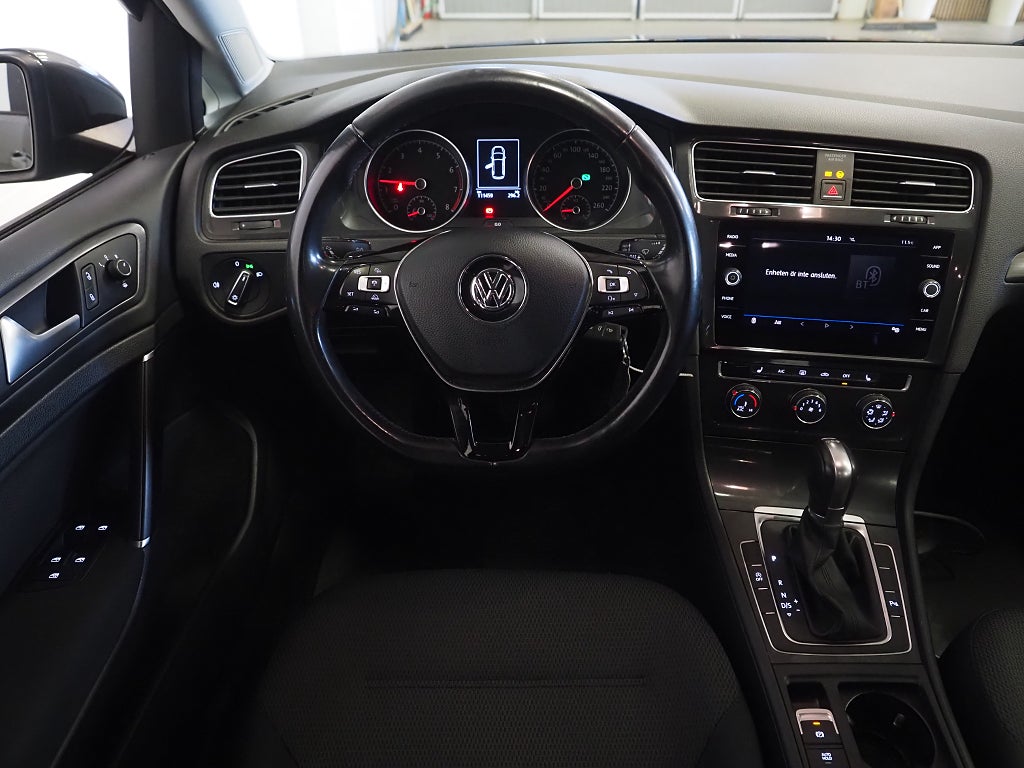 Volkswagen Golf Sportscombi 1.0 TSI DSG Dragkrok Backkamera M-Värmare 2018