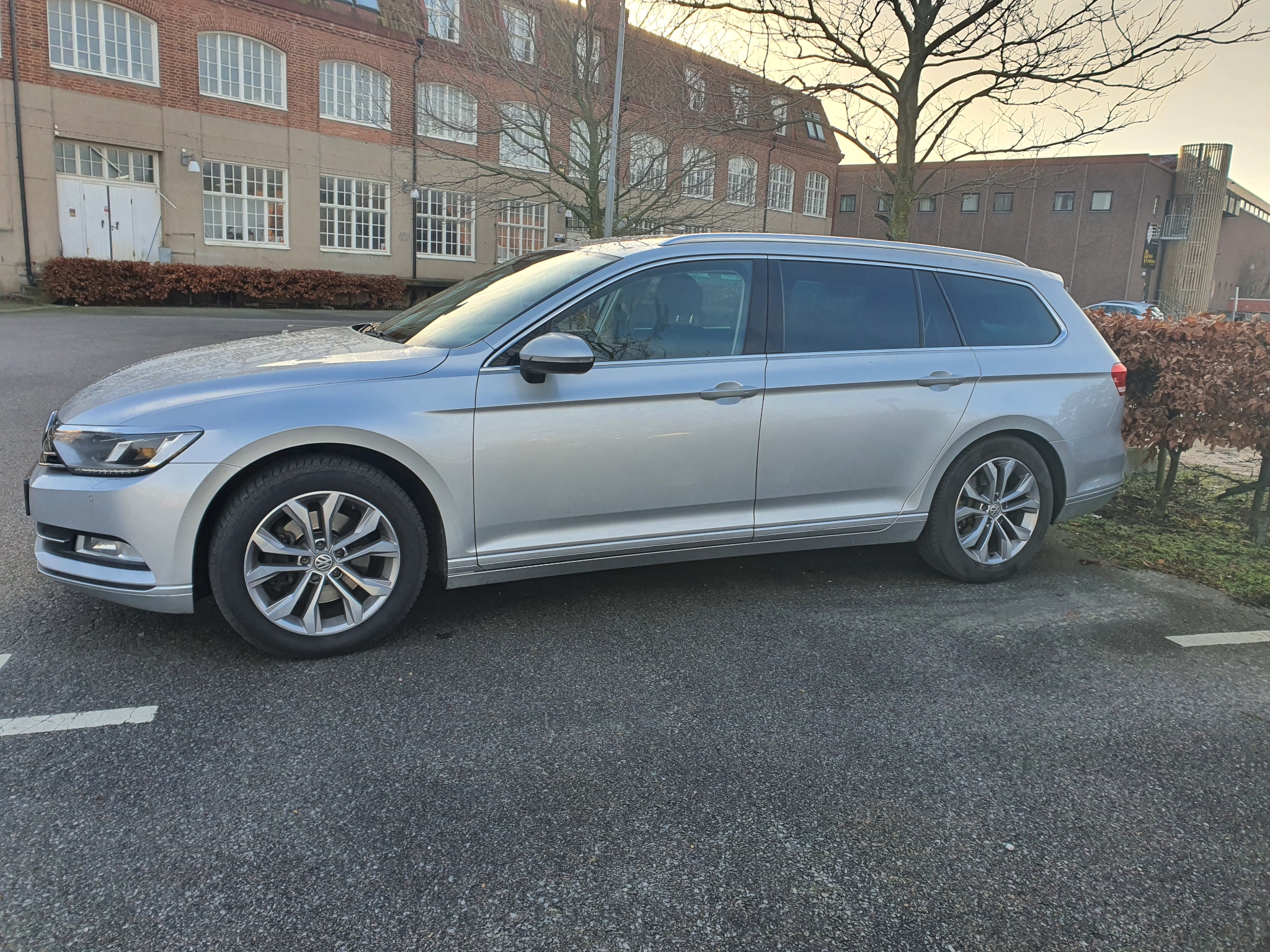 Volkswagen Passat 2018, bild 5/44