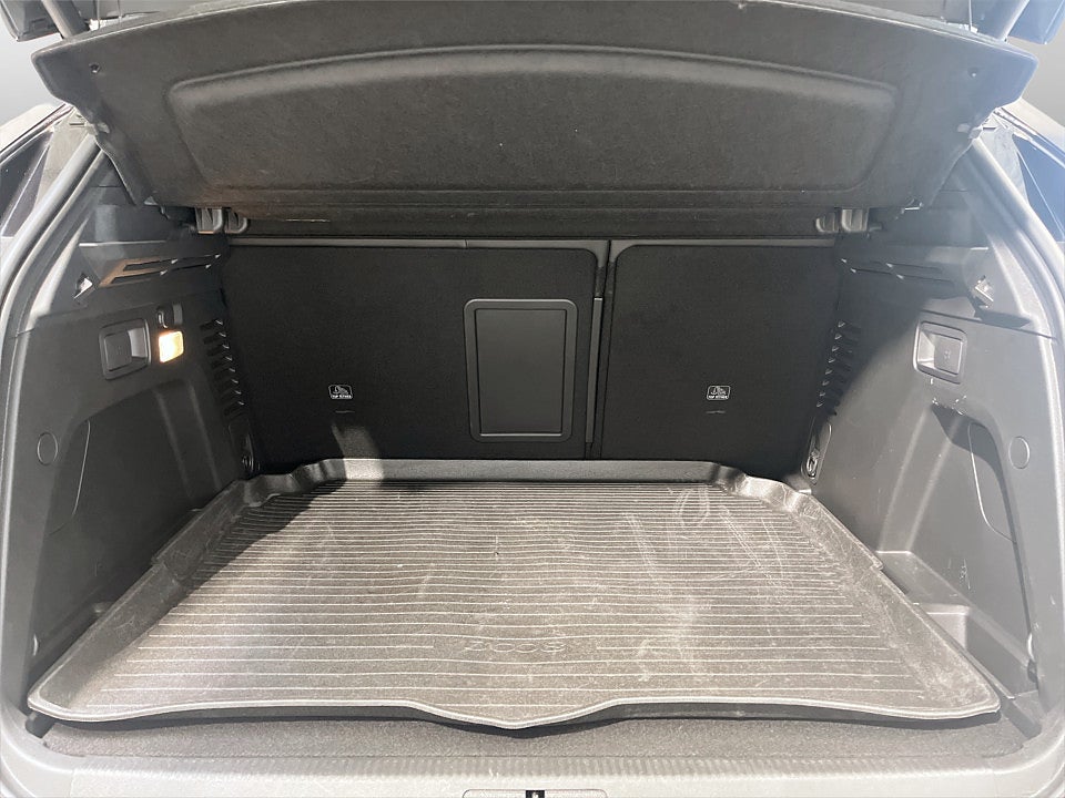 Bild på Peugeot 3008 GT 1.2 PT 130hk Aut B-KAMERA CARPLAY