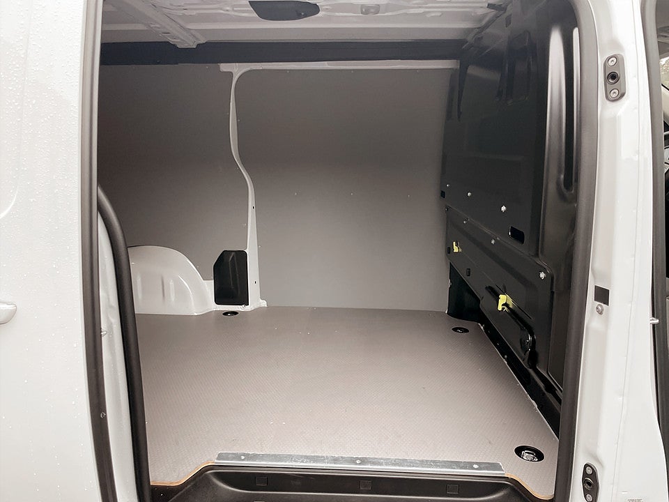 Bild på Opel Vivaro-e Premium 75kWh 136hk Aut L2 - B-KAMERA, NAVI