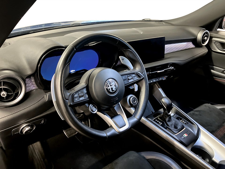 Bild på Alfa Romeo Tonale Edizione Speciale Hybrid 1.5 T TCT 130hk Aut B-KAMERA 