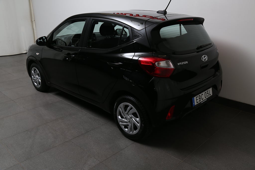 Hyundai i10 1,0 blue 67hk Essential Automat CarPlay Motorvärmare 2021