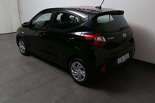 Halvkombi Hyundai i10 4 av 24