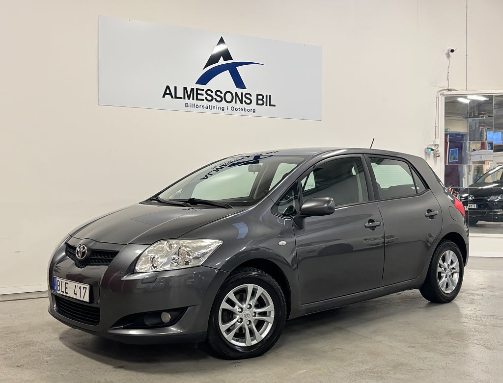 Toyota Auris 5-dörrar 1.6 Dual VVT-i, Ny Besiktigat, Dragkrok.