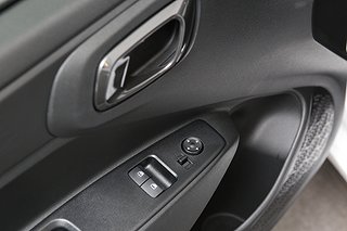 Halvkombi Hyundai i10 14 av 19