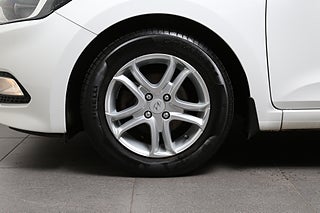 Halvkombi Hyundai i20 9 av 24