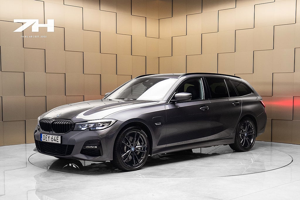 BMW 330e