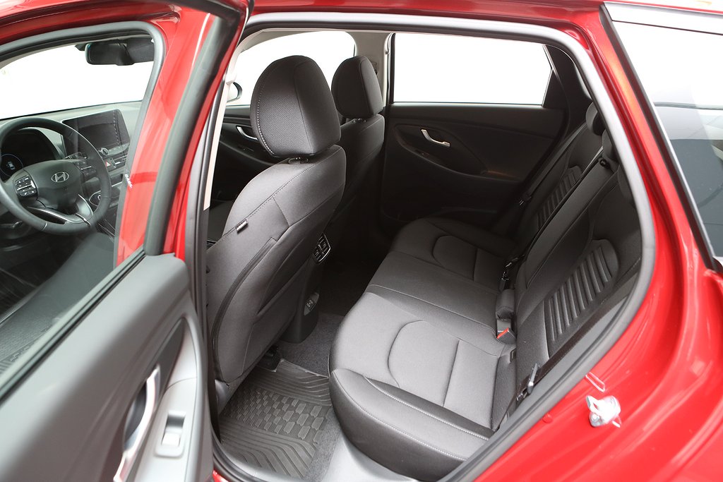 Hyundai i30 Kombi 1.0 T-GDi DCT MHEV Essential | Moms 2025