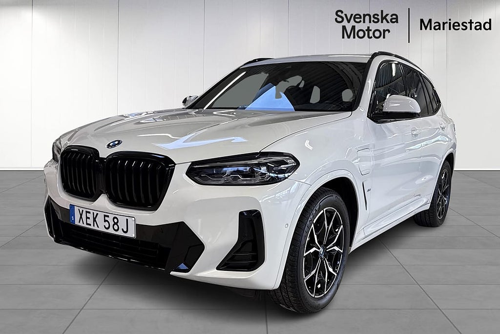 BMW X3 xDrive30e Steptronic M-sport / h/k / Drag / Skinn