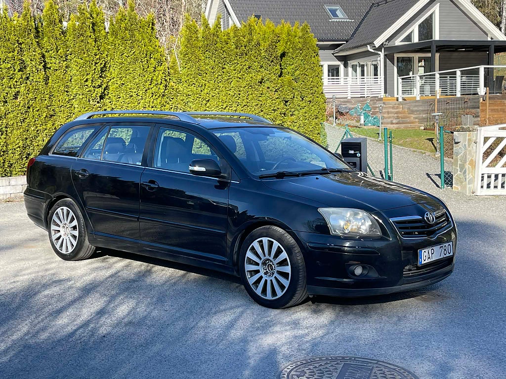 Toyota Avensis Kombi 2.0 D-4 VVT-i Manuell, 147hk, Nybesiktad 2007, 