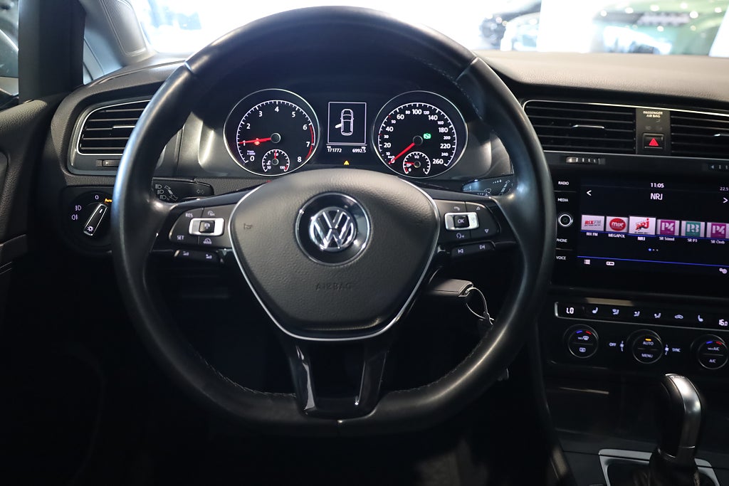 Volkswagen Golf 5-dörrar 1.0 TSI AUT CarPlay PDC Pluspaket 2018