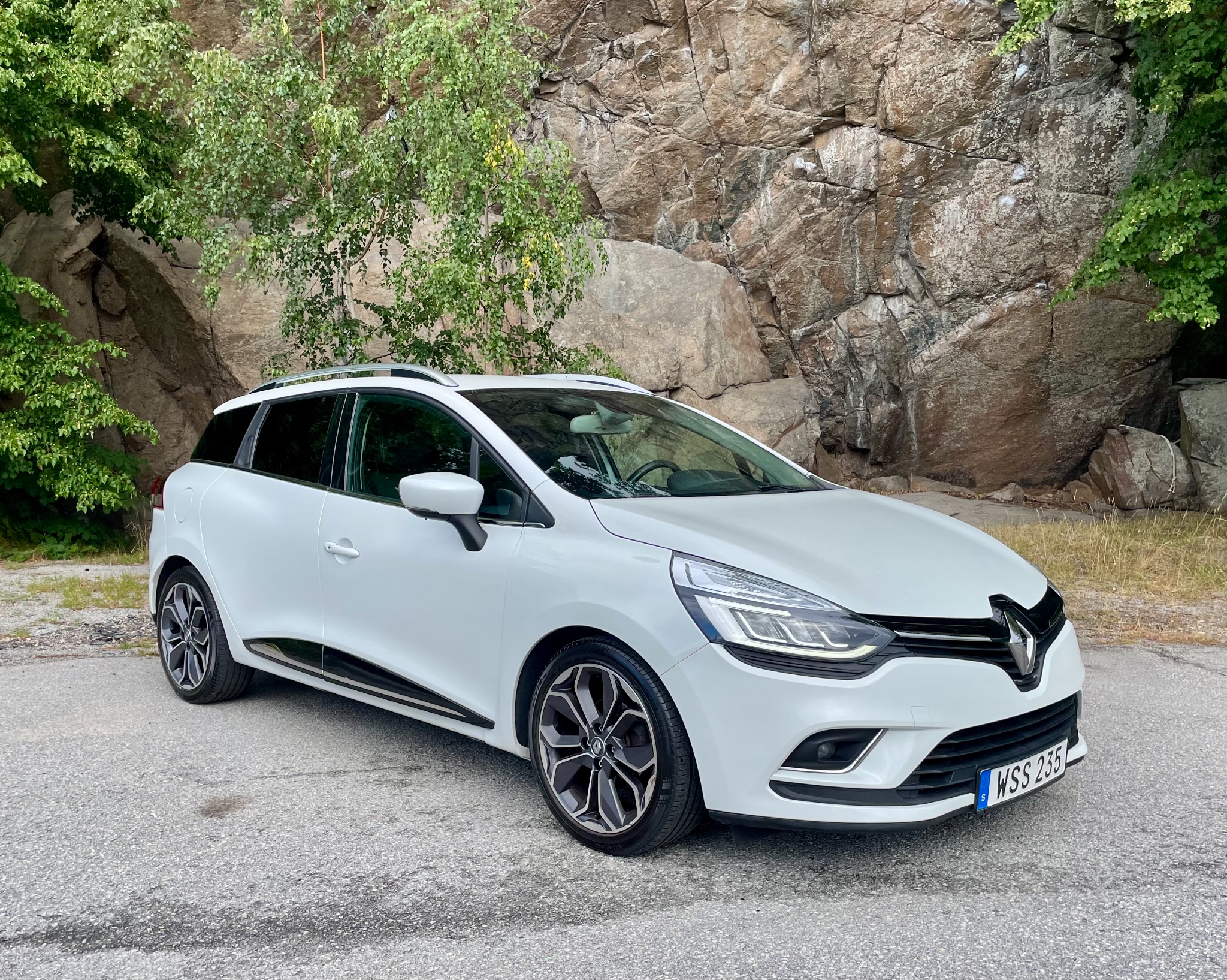 Renault Clio 2017, photo 2/37