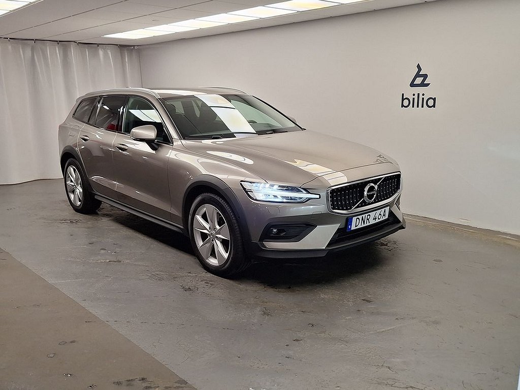 Volvo V60 Cross Country B4 AWD D Adv NaviP Edt