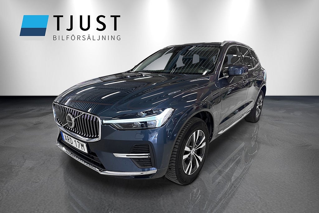 Volvo XC60 Recharge T6 AWD Core Bright Läder Panorama Drag V-Hjul