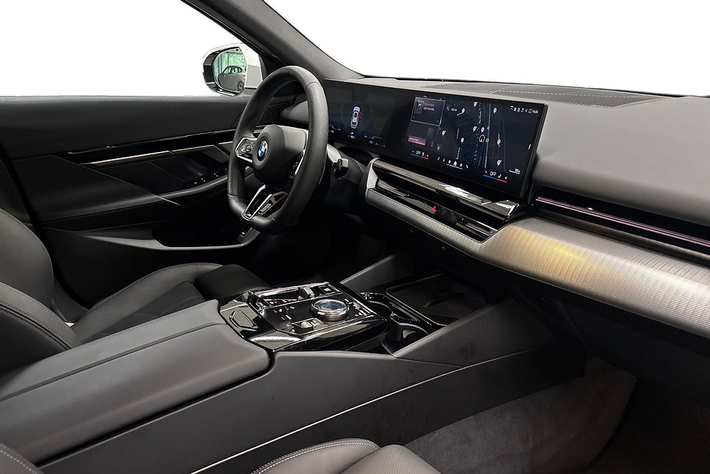 BMW 520d xDrive Touring Steptronic, 8-trinn, 197ps, 2025