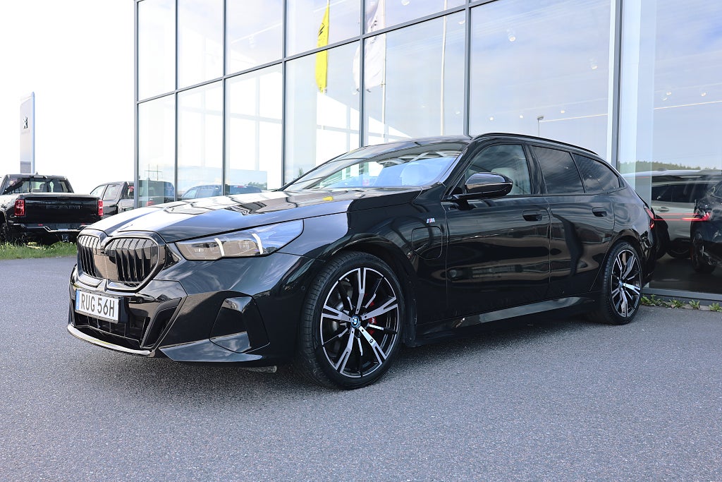 BMW 530e xDrive Touring M Sport Bowers & Wilkins