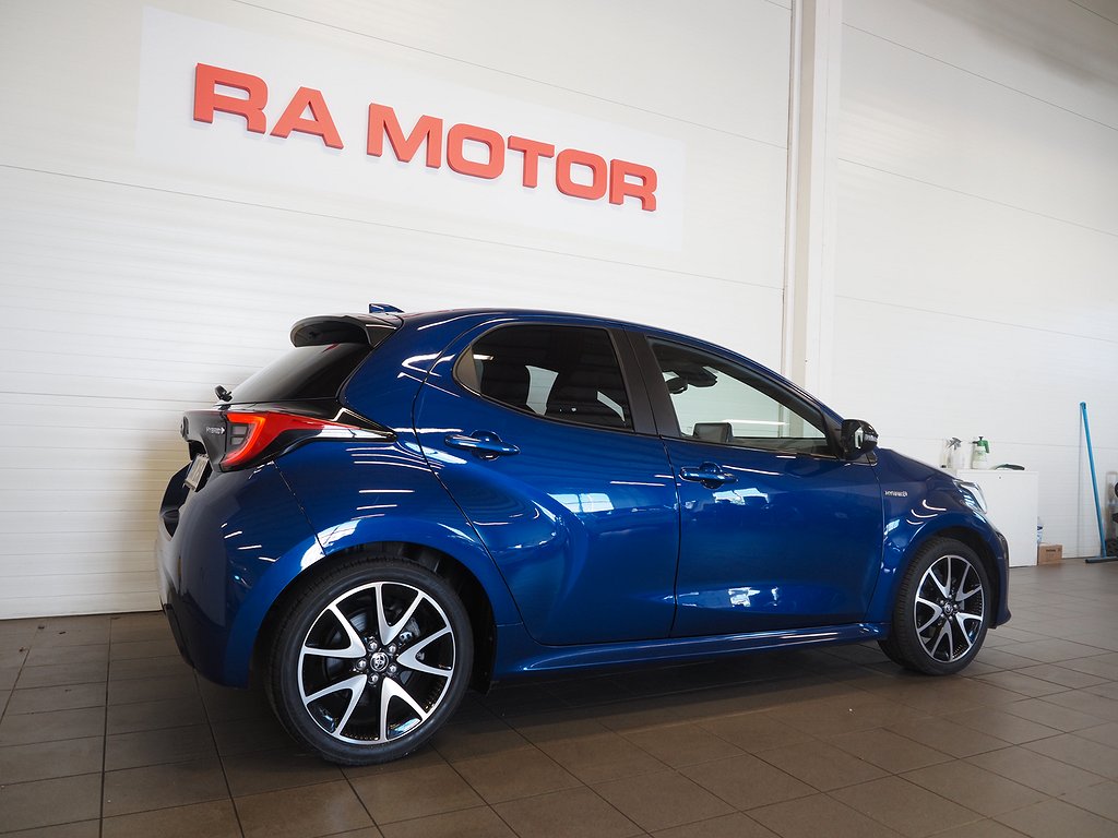 Toyota Yaris Hybrid CVT Style 116hk | Backkamera | JBL 2020