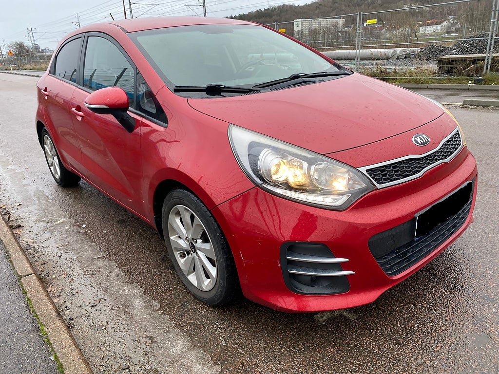 Kia Rio 5-dörrar 1.2 CVVT Manuell 84hk