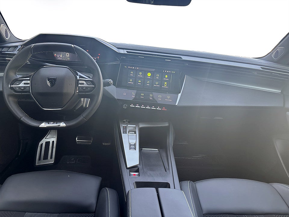 Bild på Peugeot 408 GT 1.2 PT 130hk Aut 360-KAMERA ALCANTARA