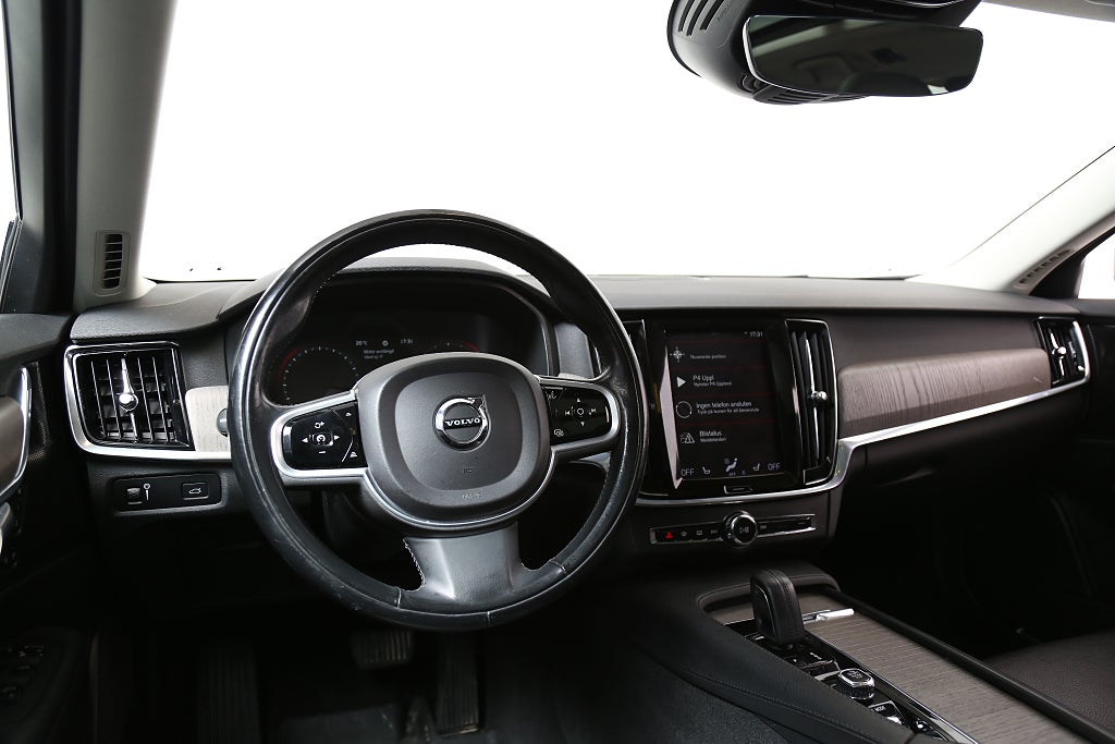 Volvo V90 Cross Country B4 Diesel 197hk AWD H/K Pano Head-up Teknikpkt Se Spec!