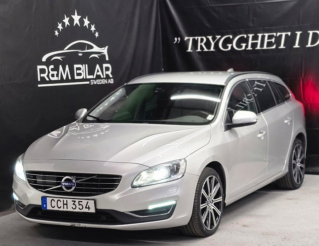 Volvo V60 D4 AWD, Få-ägare, Drag, Adaptiv, K-rem bytt, Ny Serv!!!