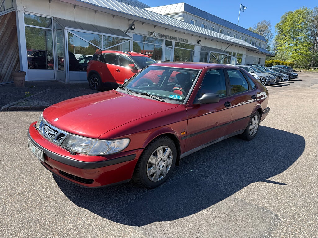 Saab 9-3 5-dörrar 2.0 S Drag Går bra i motor och låda