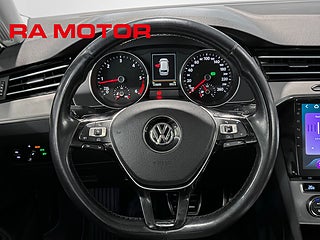 Kombi Volkswagen Passat 19 av 25