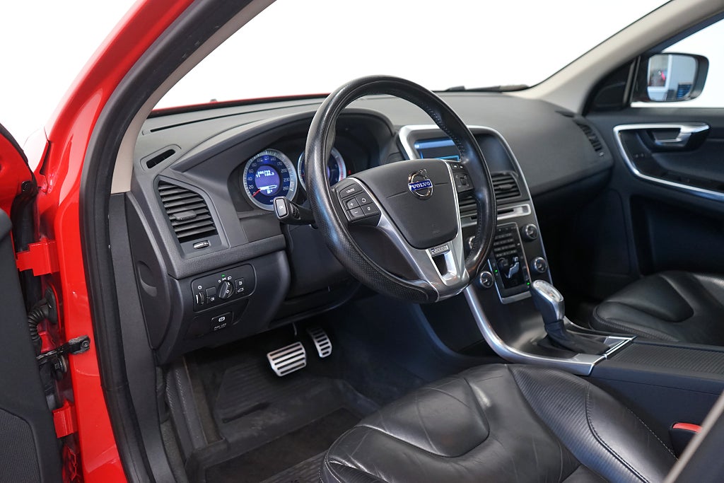 Volvo XC60 D4 AWD Geartronic R-Design Värmare Panorama Drag 163hk