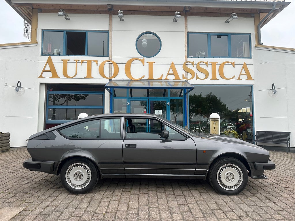 Alfa Romeo GTV 6 2.5 V6