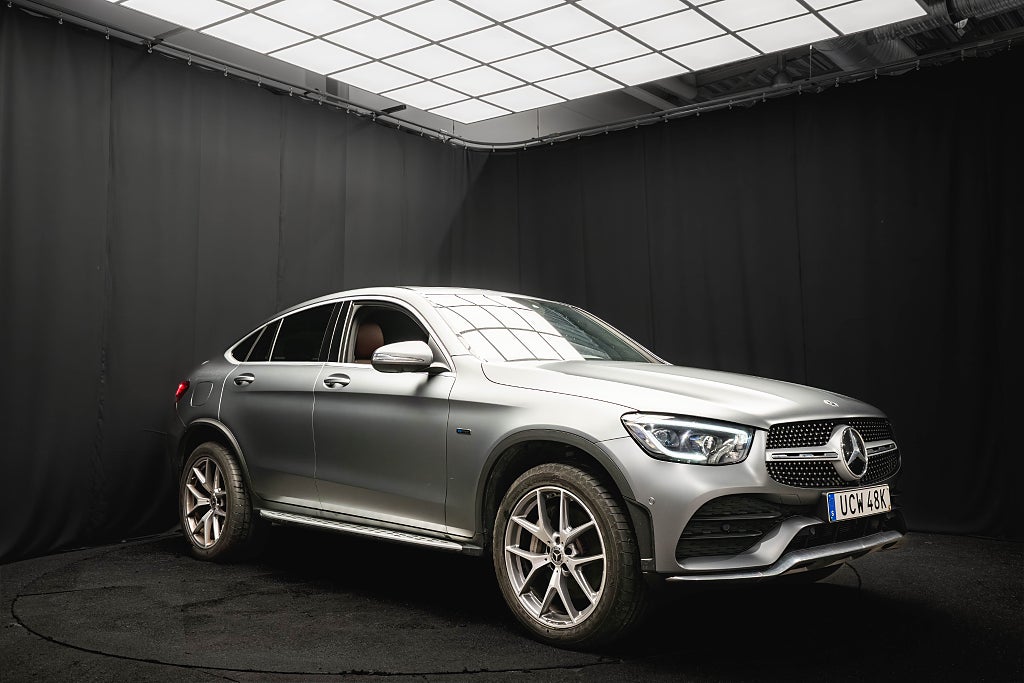 Mercedes-Benz GLC 300 e Coupé 4M AMG MAGNO PANO 20'' BUR 360° 1-ÄGARE MOMS