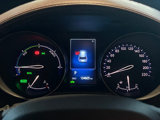 SUV Toyota C-HR 16 av 24