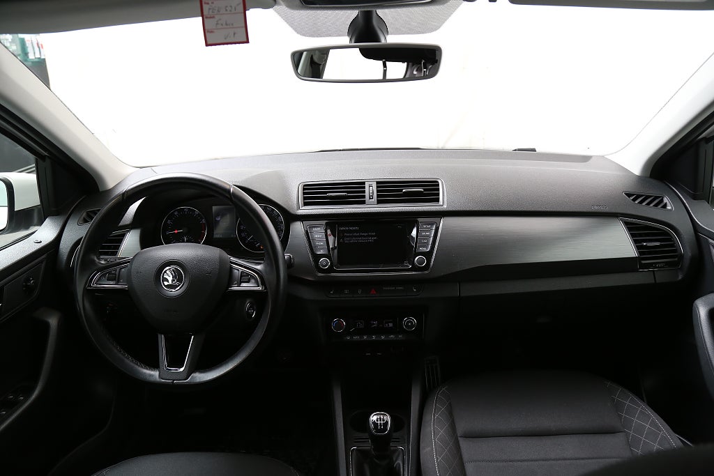 Skoda Fabia 1,2 TSI 90hk Style Kombi Motorvärmaren 2017