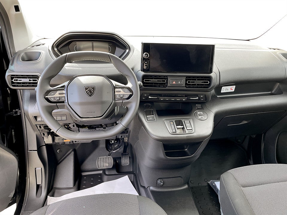 Bild på Peugeot Partner Crew Cab 130hk Aut - EDITION! SERVICE & V-HJUL INGÅR!