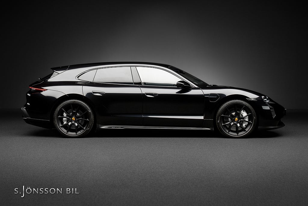 Porsche Taycan GTS Sport Turismo / Panorama / Dashcam