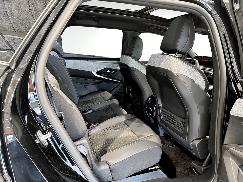 Bild på Peugeot 5008 GT Ultimate 1.2 PT 145hk Aut PANORAMATAK DRAG